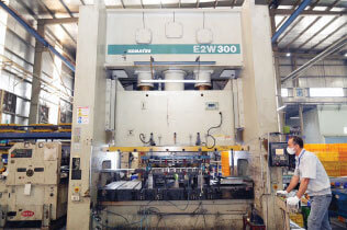 PROGRESSIVE 300 TON