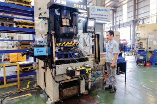 PROGRESSIVE 60 TON